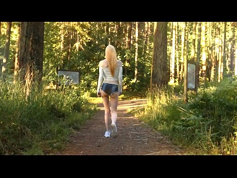 ❤️ Gyönyörű nő lassan mozog, nem meztelen videó Porno at hu.niceporn.ru ❌️